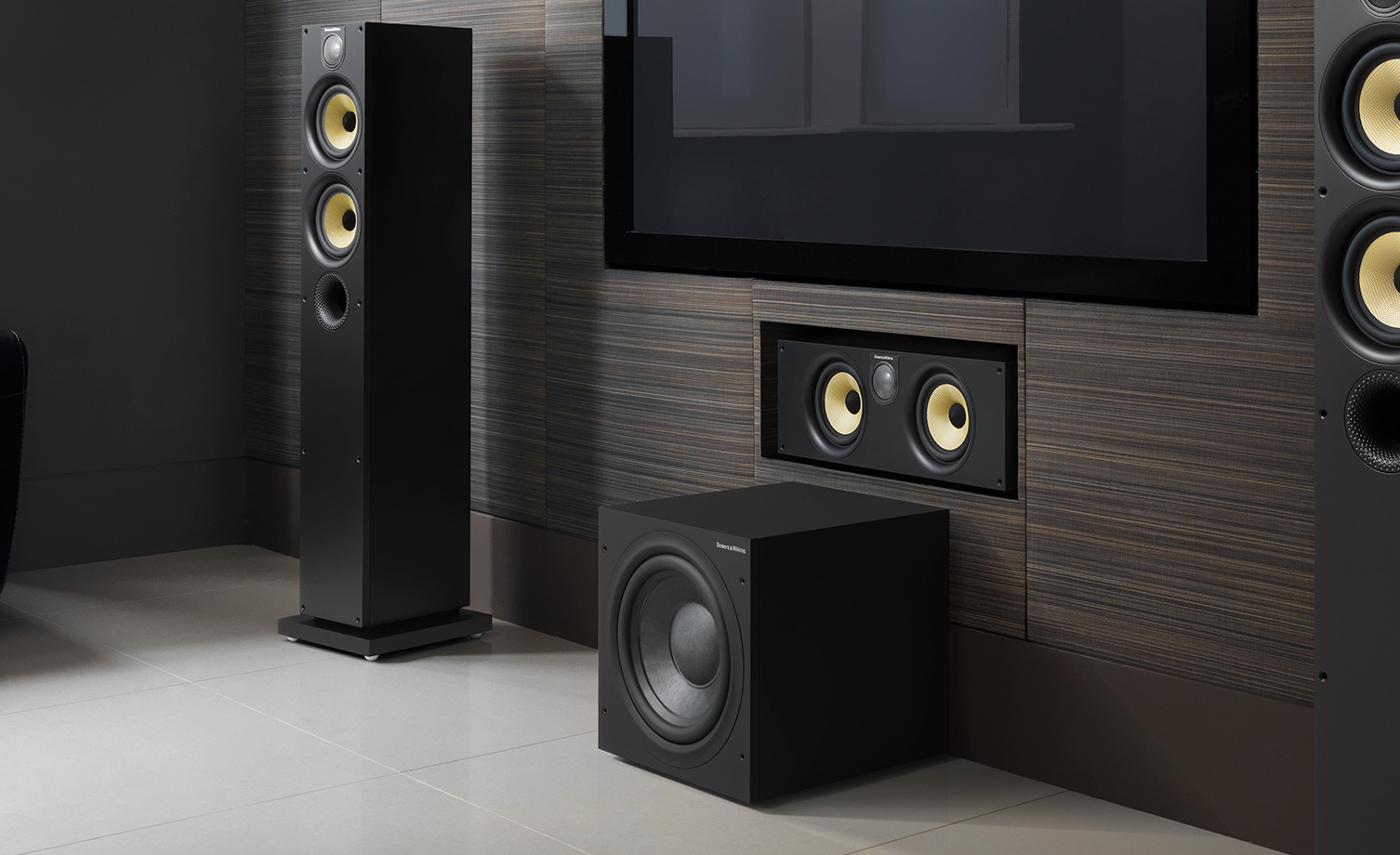 ¿Por Qué Los Graves Son Tan Complicados De Reproducir Por Los Sistemas De Audio Residenciales?