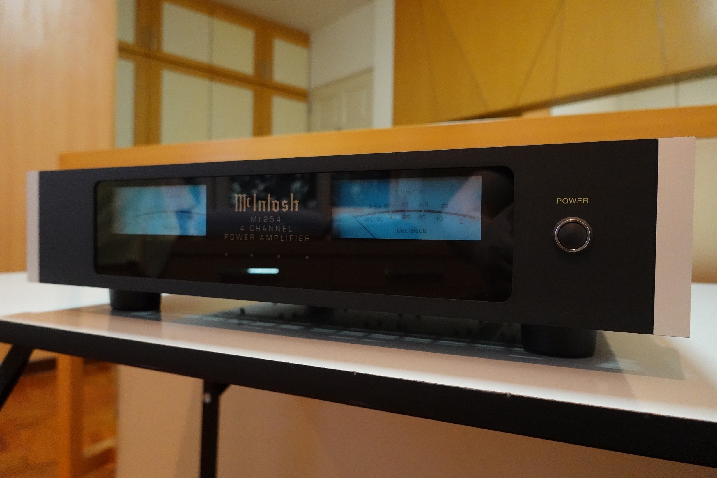 Audio High End en todas partes con el amplificador MI254 de McIntosh